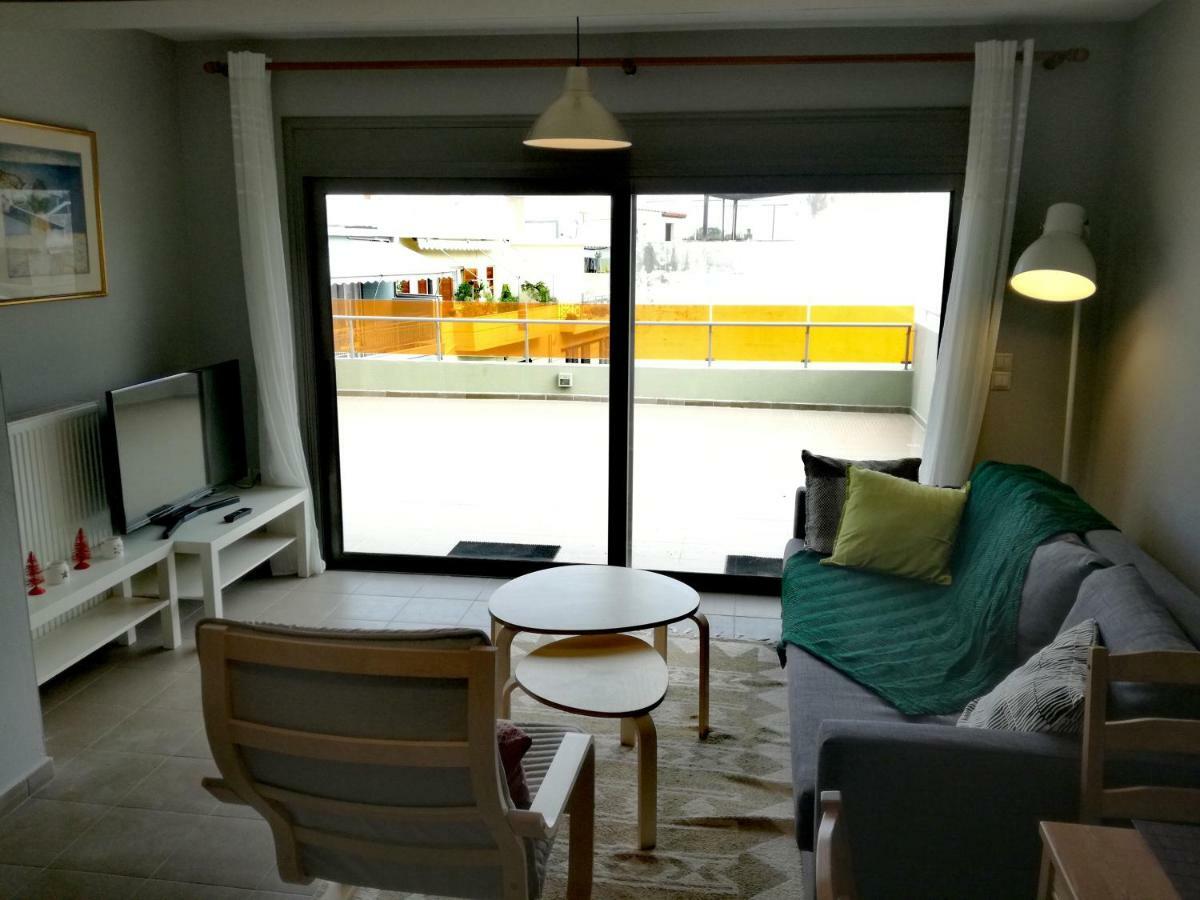 Spacious And Modern Downtown Apartment 이라클리온 외부 사진